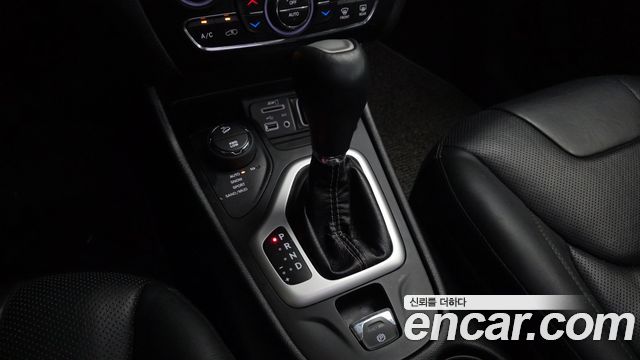 Jeep Cherokee 2017 — photo 9