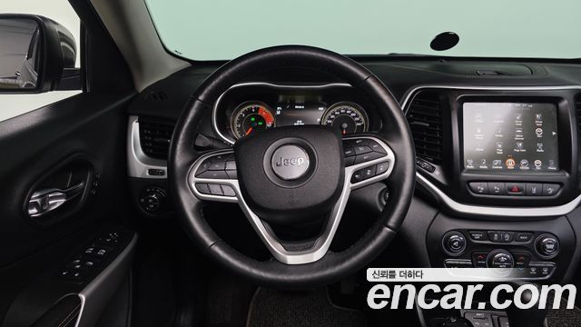 Jeep Cherokee 2017 — photo 13