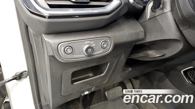 Chevrolet Korea Trailblazer 2021 — photo 25