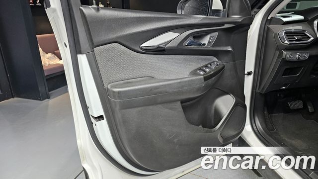 Chevrolet Korea Trailblazer 2021 — photo 14