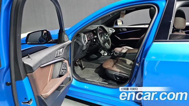 BMW 1-Series 2021 — photo 10
