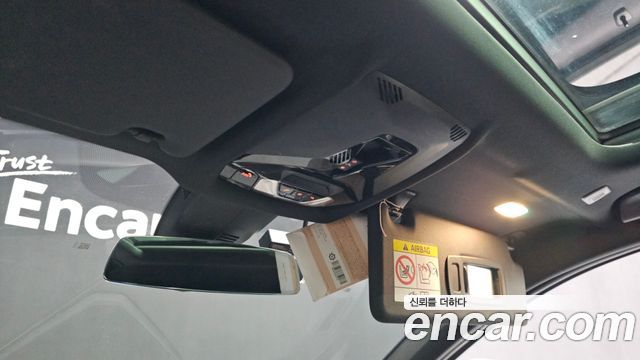 BMW 1-Series 2021 — photo 19