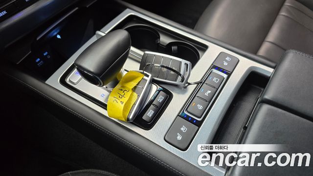 Genesis G80 2018 — photo 12