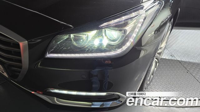 Genesis G80 2018 — photo 8