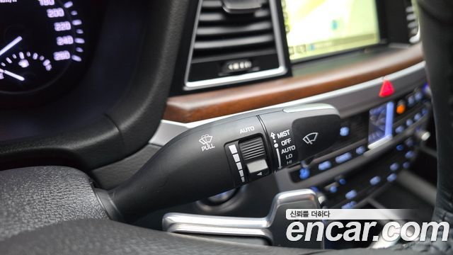 Genesis G80 2018 — photo 28