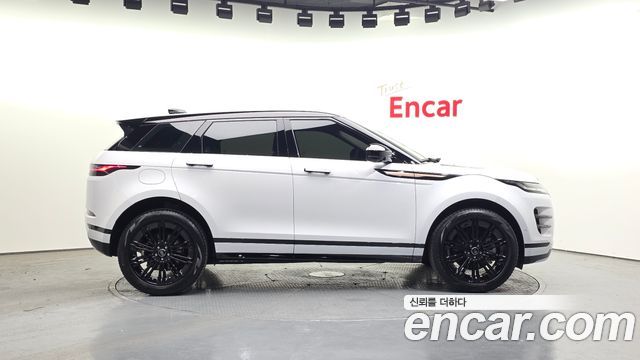 Land Rover Range Rover Evoque 2025 — photo 6