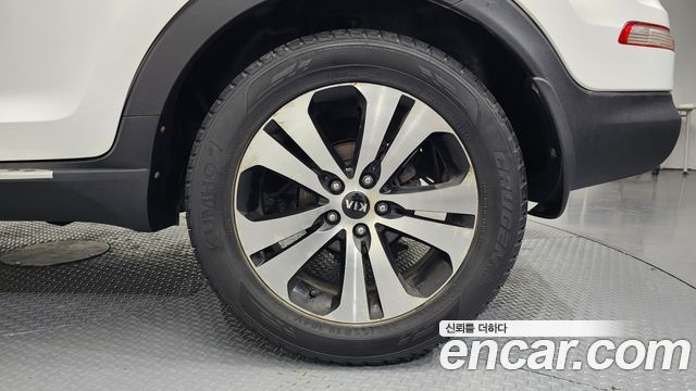 Kia Sportage 2013 — photo 7