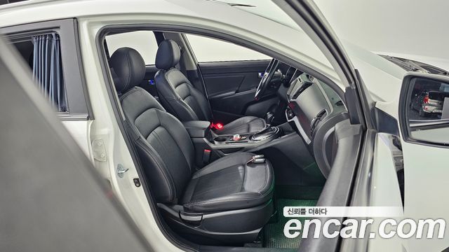 Kia Sportage 2013 — photo 16