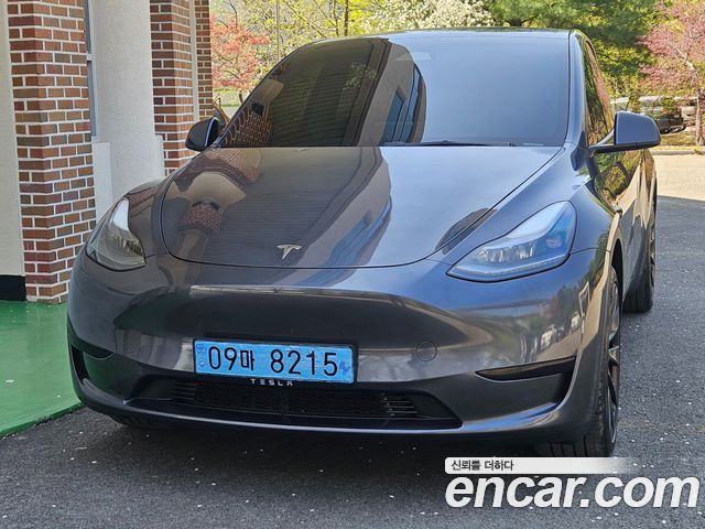 Tesla Model Y 2025 — photo 3