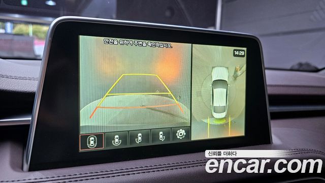 Genesis G70 2018 — photo 21