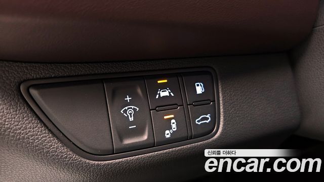 Genesis G70 2018 — photo 23