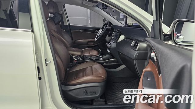 Kia Sorento 2016 — photo 18