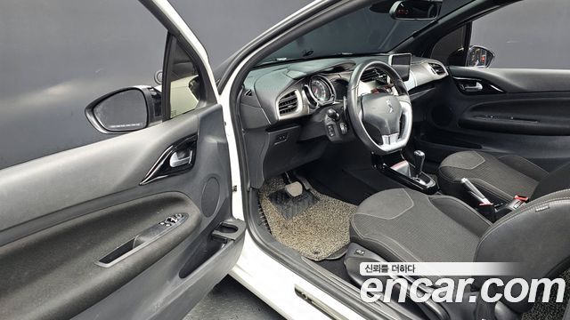 Citroën / DS DS3 2018 — photo 13