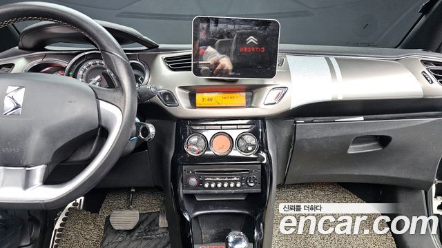 Citroën / DS DS3 2018 — photo 19