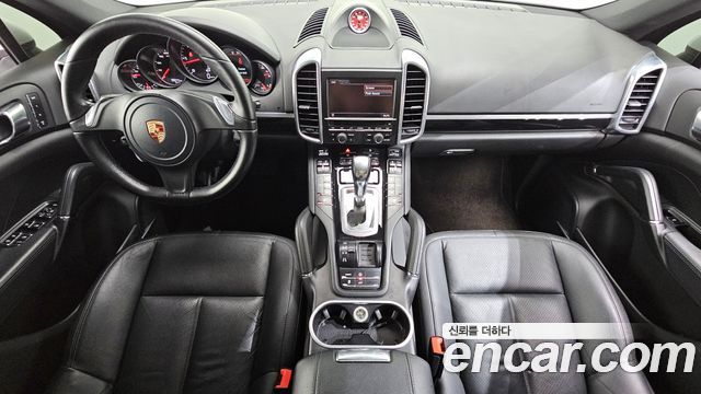 Porsche Cayenne 2013 — photo 7