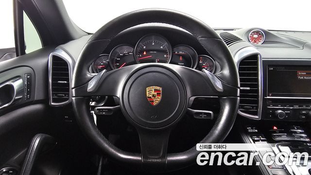Porsche Cayenne 2013 — photo 14
