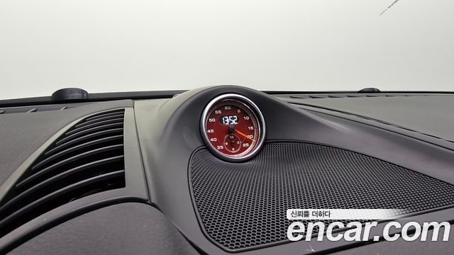 Porsche Cayenne 2013 — photo 18