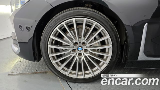 BMW 7-Series 2022 — photo 5