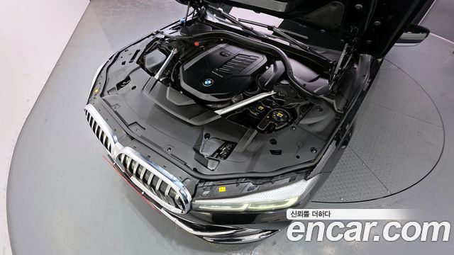 BMW 7-Series 2022 — photo 6
