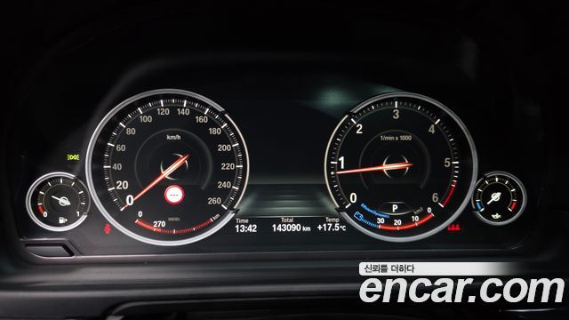 BMW 5-Series 2016 — photo 8