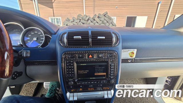 Porsche Cayenne 2004 — photo 16
