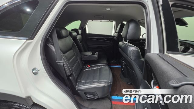 Kia Sorento 2018 — photo 25