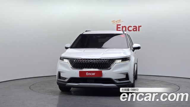 Kia Canival 2023 — photo 3