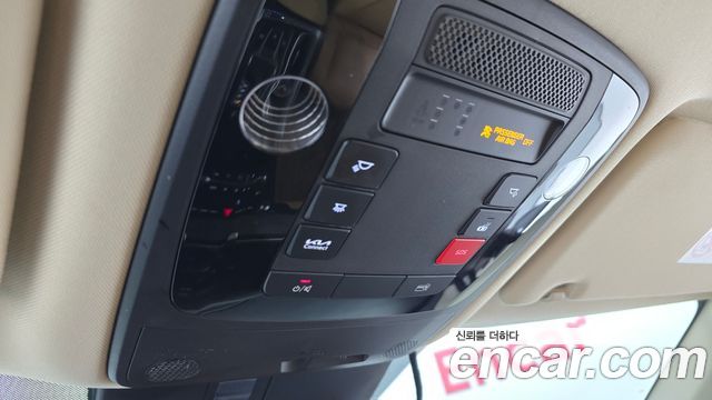 Kia Canival 2023 — photo 25