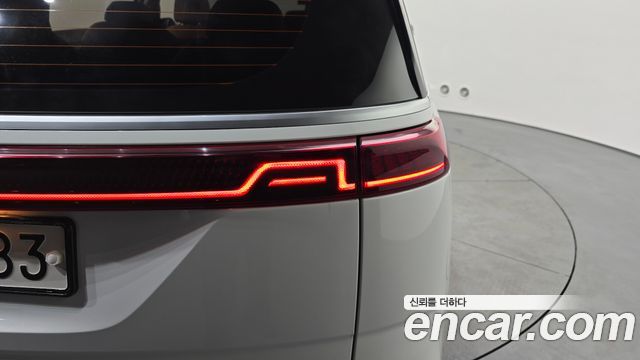 Kia Canival 2023 — photo 9