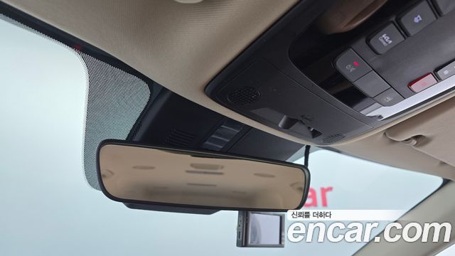Kia Canival 2023 — photo 28