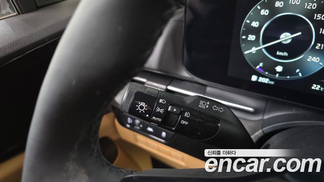 Kia Canival 2023 — photo 34