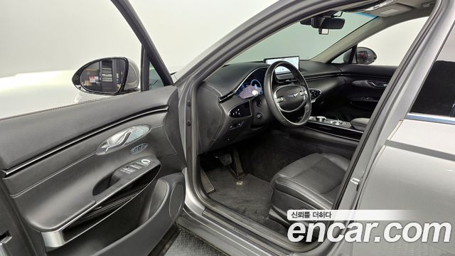 Genesis GV70 2021 — photo 10