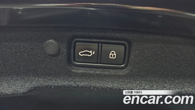 Kia K7 2020 — photo 25