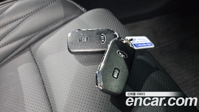 Kia K7 2020 — photo 29