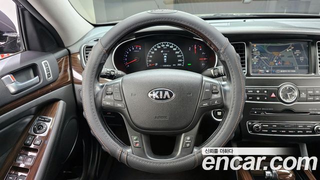 Kia K7 2015 — photo 13