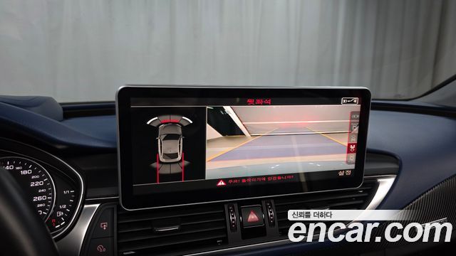 Audi A7 2016 — photo 16