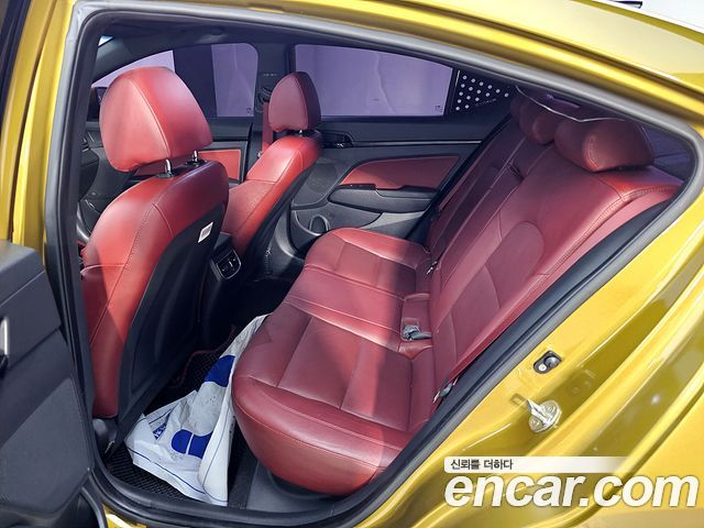 Hyundai AVANTE 2019 — photo 8