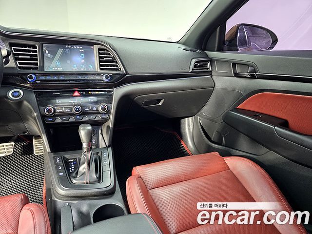 Hyundai AVANTE 2019 — photo 9