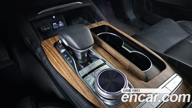 Kia K9 2022 — photo 9