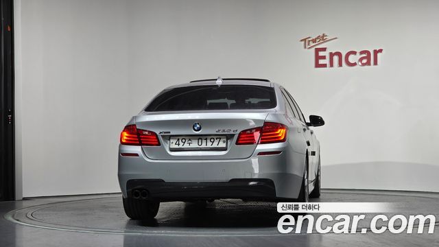 BMW 5-Series 2016 — photo 4