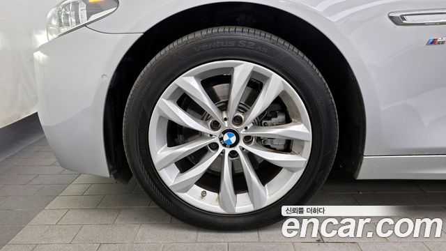 BMW 5-Series 2016 — photo 5