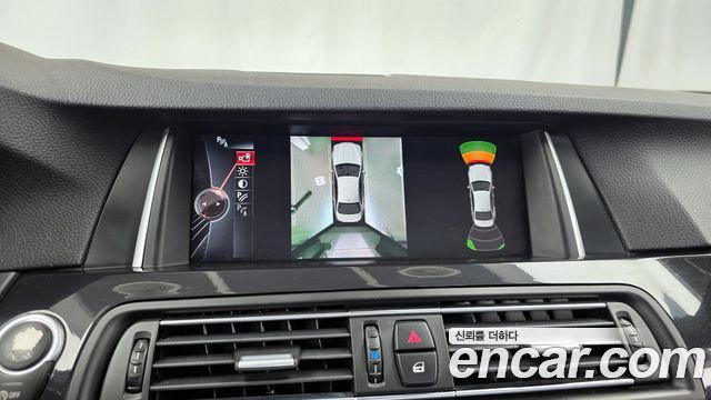 BMW 5-Series 2016 — photo 15