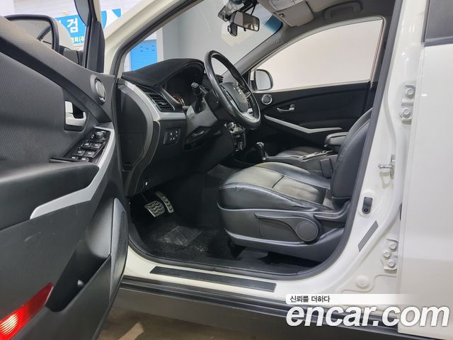 KG Mobility KORANDO 2017 — photo 11