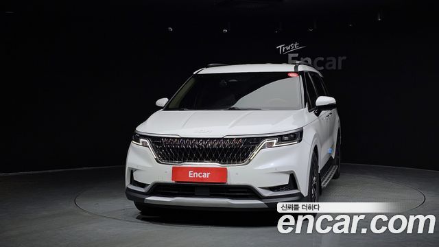 Kia Canival 2022 — photo 3