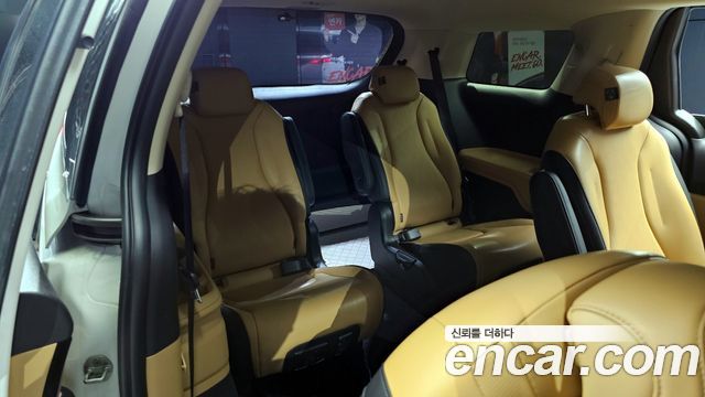 Kia Canival 2022 — photo 12
