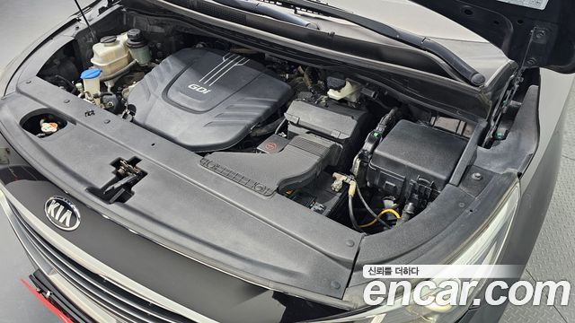 Kia Canival 2016 — photo 6