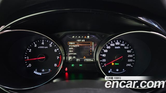 Kia Canival 2016 — photo 8