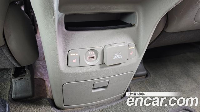Kia Canival 2016 — photo 18