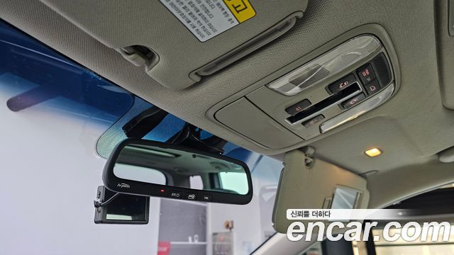 Kia Canival 2016 — photo 19