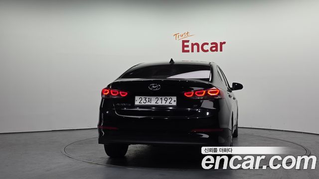Hyundai AVANTE 2018 — photo 4